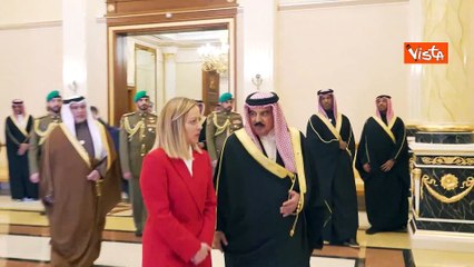 Meloni in visita ufficiale in Bahrein incontra il Re Al-Khalifa