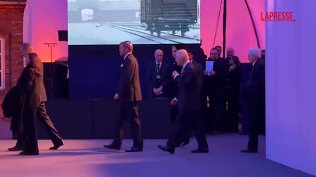 Mattarella in Polonia per l'80 esimo anniversario della liberazione del campo di sterminio di Auschwitz-Birkenau