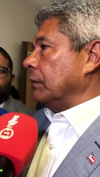Jerônimo Rodrigues desconversa sobre movimentação para atrair prefeitos da oposição