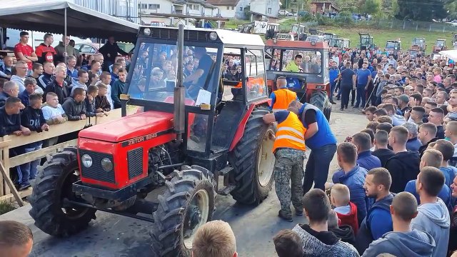 Zetor 6245 vs Zetor 5211