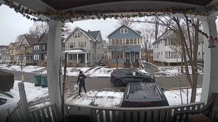 DoorDash delivery brings best friends back together unexpectedly