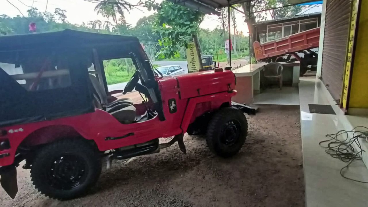 FUNNY PHONE CALL MALAYALAM  -- JEEP SALE 4x4 ചിരിച്ചു ചാവും