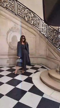 Vidéo - Carla Bruni Sarkozy - Arrivées au défilé Christian Dior au Musée Rodin pour la Collection Haute Couture Printemps/Eté 2025 lors de la Fashion Week de Paris (PFW), France,le 27 janvier 2025. © Olivier Borde/Bestimage