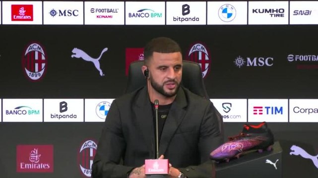 Walker carica il Milan: Bene in Champions, ma in campionato...