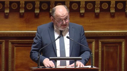 Le sénateur socialiste Jean-Claude Tissot dénonce "l'obscurantisme" et le "populisme" du texte