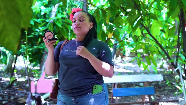 TRABAJABA PARA SU MUJER Y ELLA NO LO VALORA LOS SOCIOS SOY