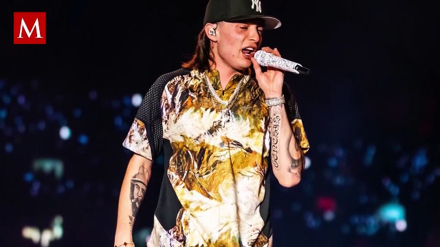 ¿Peso Pluma se tatuó la inicial de Kenia Os? Tatuaje desata rumores en redes