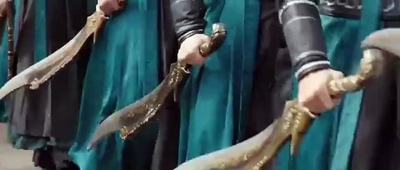 Film Wuxia Seorang pengemis yang ditindas tiba-tiba memperoleh pedang tiada tara, menjadi legenda