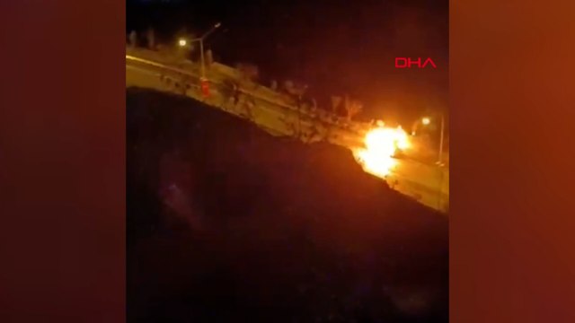 Seyir halindeki araç alev topuna döndü