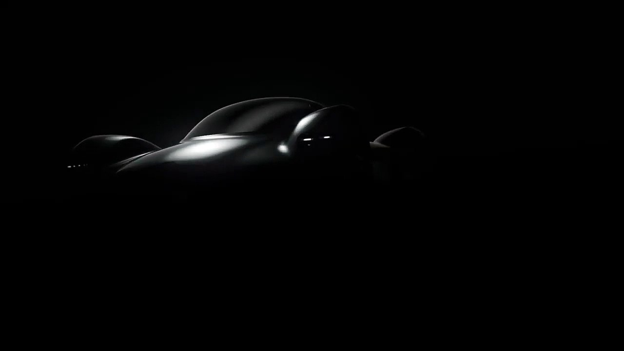 Aston Martin Valkyrie - THE IMPOSSIBLE CAR