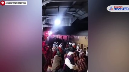 झांसी से Prayagraj Mahakumbh 2025 जा रही ट्रेन पर पथराव, दहशत में आ गए यात्री