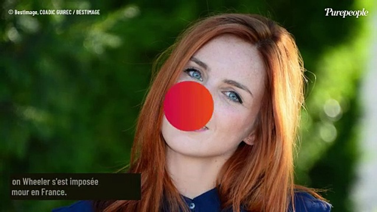 "Par miracle..." Alison Wheeler est en couple, et sa façon de parler de son amoureux est impayable !