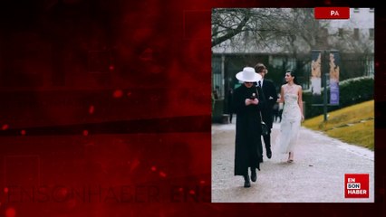 Oyuncu Tuba Büyüküstün Paris'te güzelliğiyle büyüledi