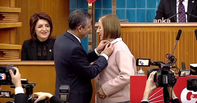 Selma Aliye Kavaf CHP'ye katıldı