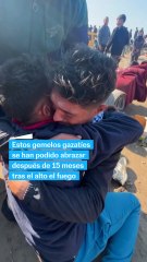 Dos gemelos gazatíes se abrazan tras 15 meses separados por la guerra