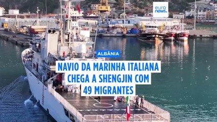 Navio italiano com 49 migrantes a bordo chega ao porto de Shengjin