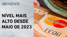 Taxa de juros do cartão de crédito sobe para 450,5%