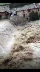 L'impressionante piena del Lamone a Marradi