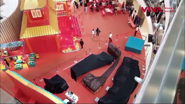 Pria Misterius Terjun Bebas Hingga Tewas di Mal Ciputra