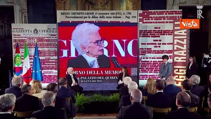 Giorno Memoria, Segre a studenti: "Studiate la storia del 900, la geografia e mollate il telefonino"