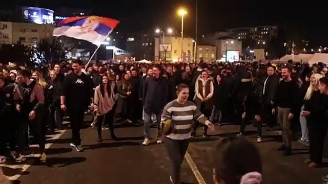 Protestas contra el gobierno de los universitarios serbios