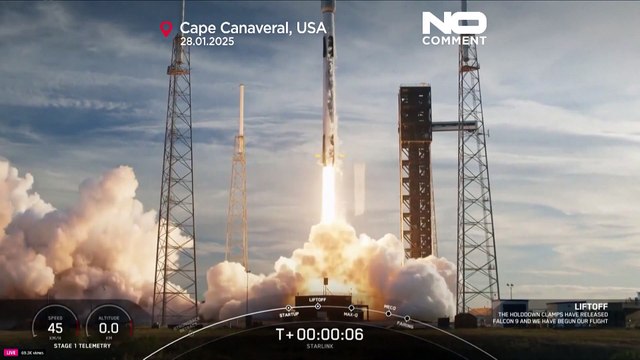 سبيس إكس تطلق 21 قمرا صناعيا جديدا إلى الفضاء