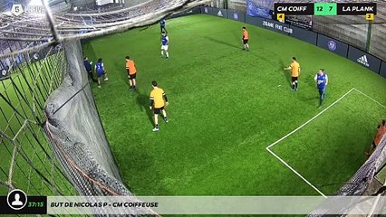 But de Nicolas P - Cm Coiffeuse