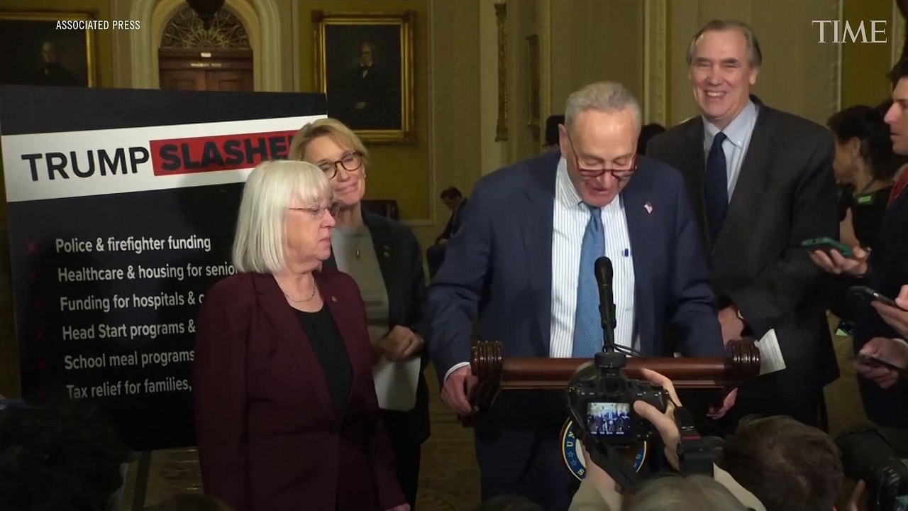 Senate Minority Leader Says Trump's Funding Freeze is Causing 'Chaos', While GOP Says Its Working