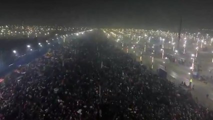 Hindistan'daki festivalde izdiham yaşandı