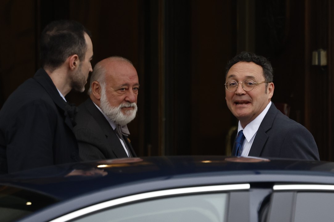 Gritos contra Sánchez y el fiscal general en su llegada al Supremo