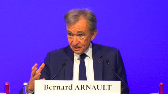 Bernard Arnault se lamente de l'augmentation prévue des impôts sur les entreprises en France