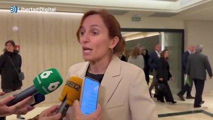 Mónica García ve "decepcionante" que se prime a las aseguradoras sobre la sanidad pública