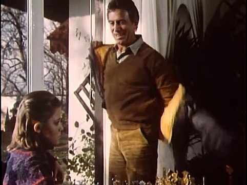 Julie Darling (1983) - full movie - taboo father daughter