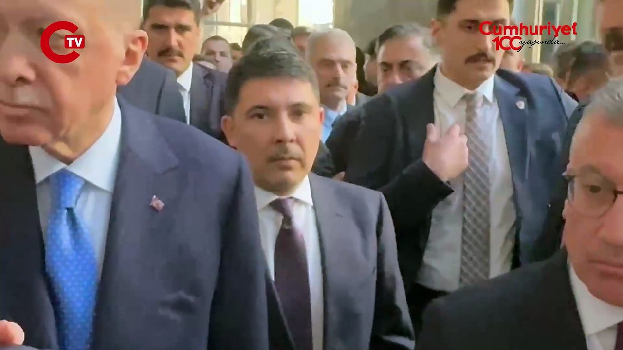 Erdoğan ve Bakan Ersoy'dan istifa sorusuna yanıt yok!