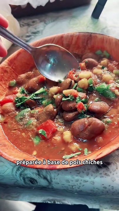 Je Goûte un Plat Incroyable pour 1€ en Algérie 😱🇩🇿