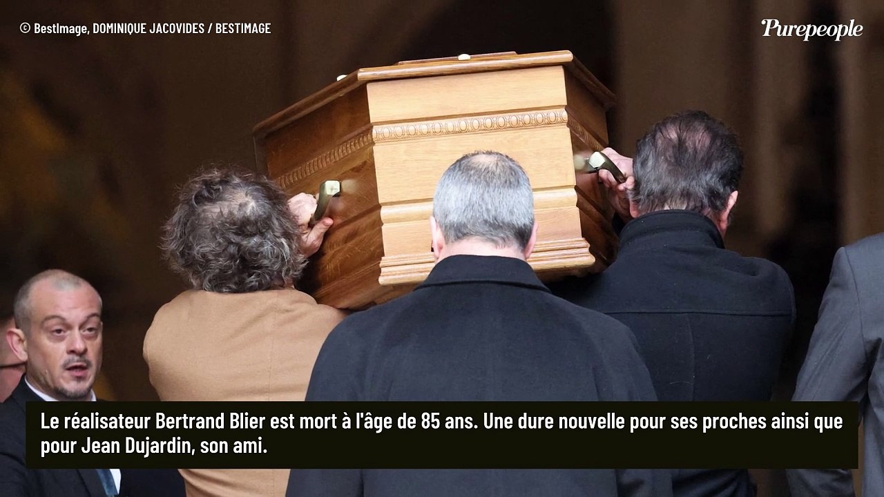 Jean Dujardin et Albert Dupontel unis pour porter le cercueil de Bertrand Blier : moment fort en l'église Saint-Roch