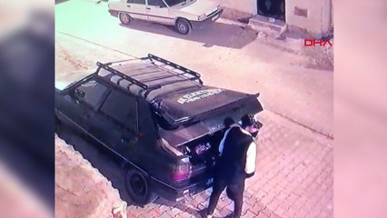 Şanlıurfa’da araçtan matkap hırsızlığı kamerada