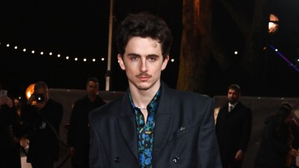 GALA VIDEO - Timothée Chalamet métamorphosé pour interpréter Bob Dylan : il a dû prendre 9 kilos !