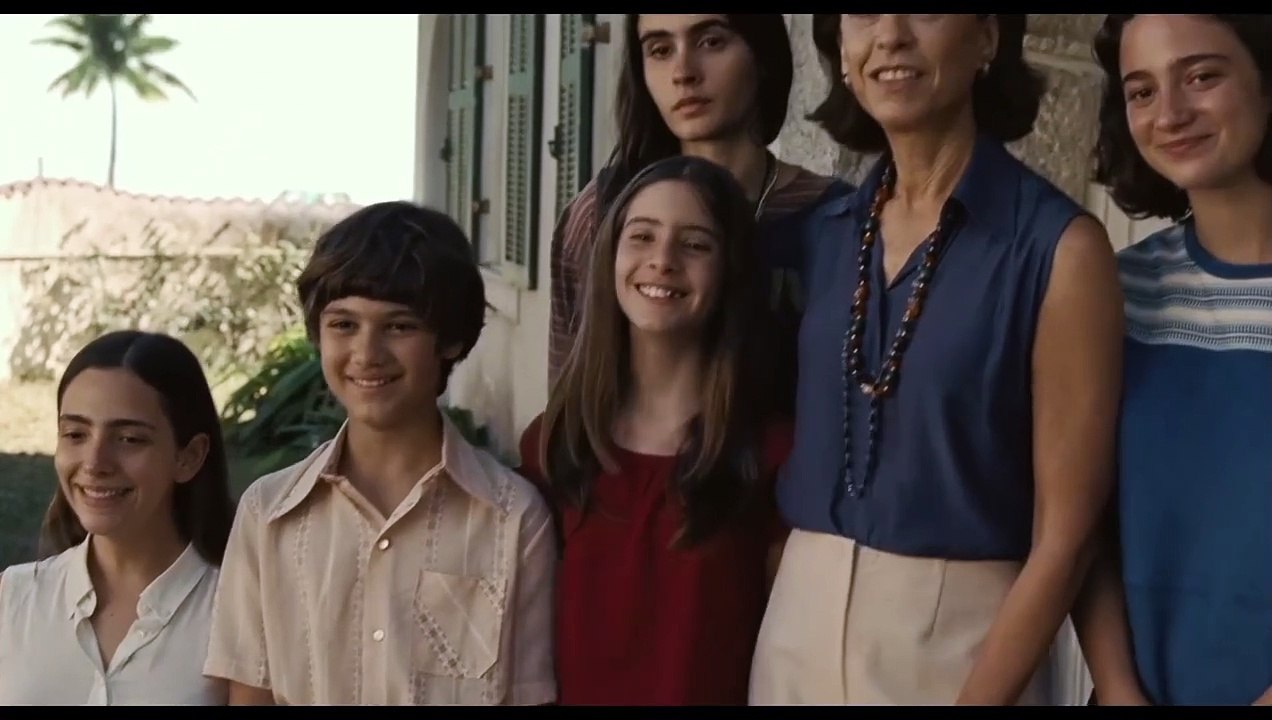 La potenza di "Io sono ancora qui": un sorriso contro la dittatura. La clip esclusiva del film