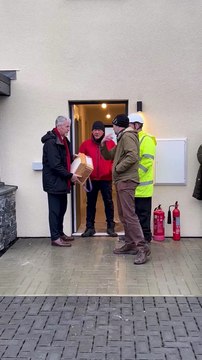 Deputy First Minister, Huw Irranca-Davies, visits development of new homes at Maes Deudraeth in Penrhyndeudraeth
