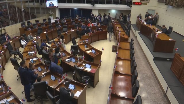 Diputados piden aclarar sucesos registrados en establecimiento de relaciones con China