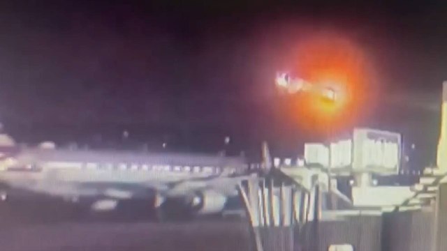 Este audio de tráfico aéreo revela lo que pasó segundos antes del accidente en Washington