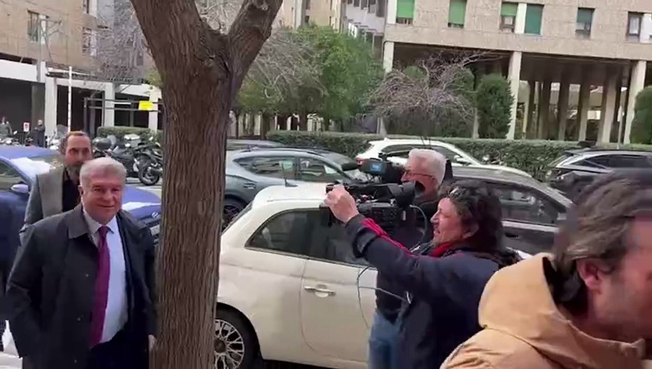 Laporta tira de ironía a las preguntas sobre Louzán: “No he entendido ninguna pregunta”