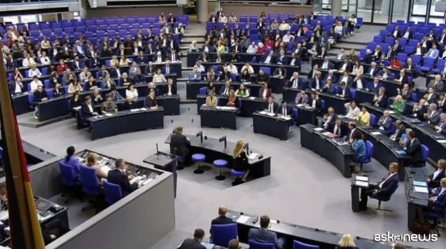 Elezioni Germania, Scholz attacca possibile alleanza nera Merz-AfD