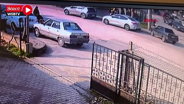 Motosikletin çarptığı 2 yaşındaki oğlunu kucaklayıp, sağlık ocağına koştu