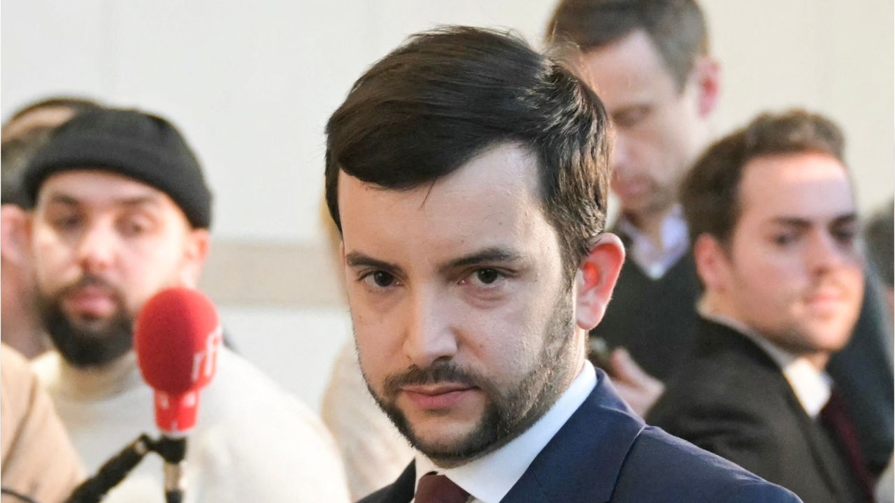 GALA VIDEO - "Vous êtes un fils à papa" : Charles Consigny pris à partie par Jean-Philippe Tanguy, ça vire au règlement de comptes !