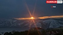 Bitlis'te Dondurucu Soğuklar Ağaçları Kırağıyla Kaplanmasına Neden Oldu