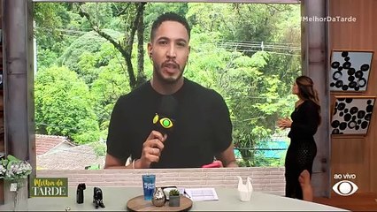 Zagueiro Léo Pelé é vítima de racismo durante partida | Melhor da Tarde