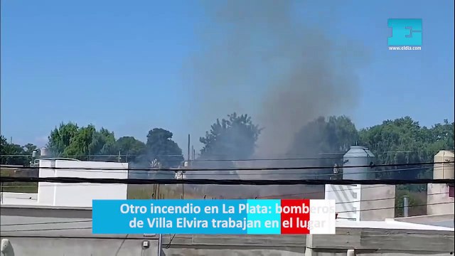 Otro incendio en La Plata bomberos de Villa Elvira trabajan en el lugar
