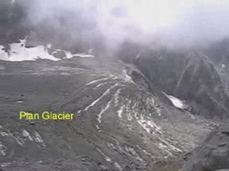 Montée à Plan-Glacier